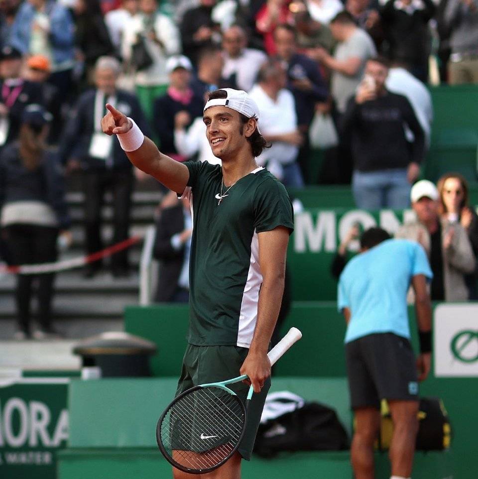 亚博体育-关于蒂姆在加拿大队比赛中夺冠，比赛规则变更引发热议！热度持续攀升的信息
