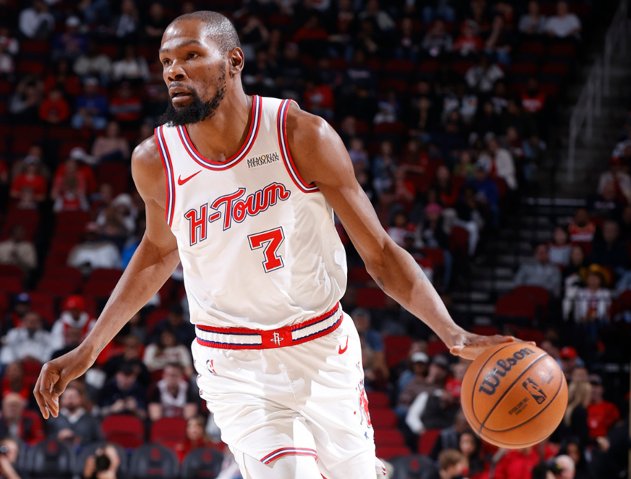  杜兰特爆冷击败西班牙队,回归赛场引爆全场视频 