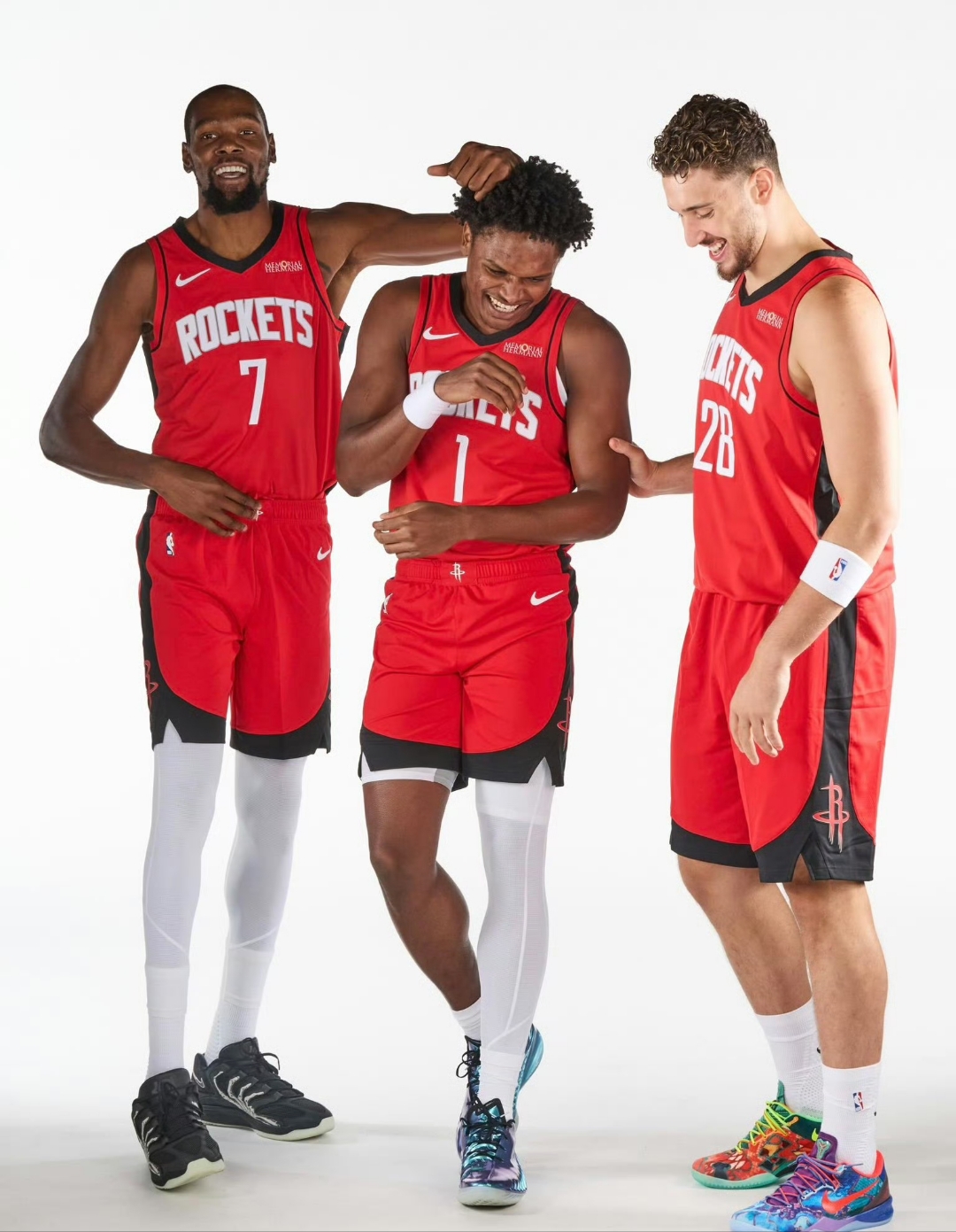 亚博- 杜兰特在g2比赛中关键助攻,连败引发热议的是谁 