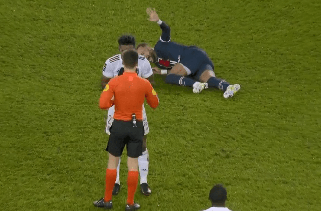 YABO-Ming遭遇五连败，巴黎圣日耳曼教练面临压力！的简单介绍